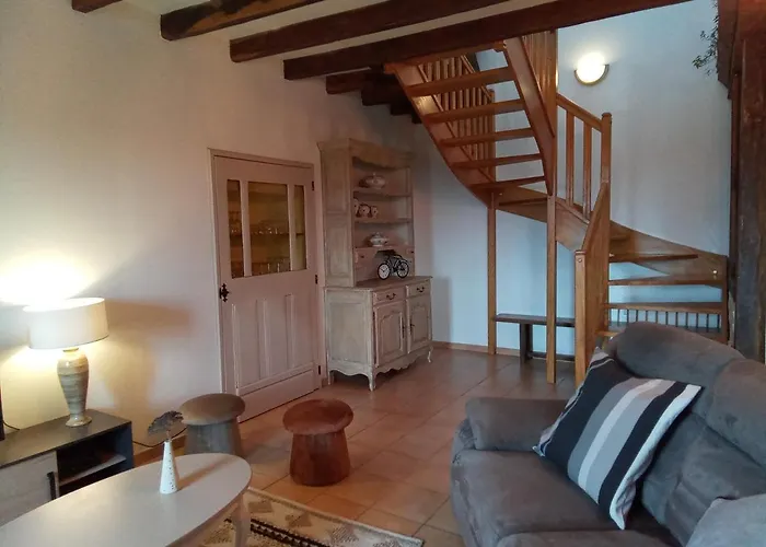 Les Merisiers Дом отдыха Le Pin-la-Garenne