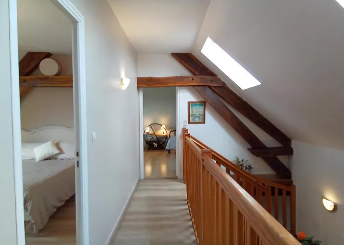 Les Merisiers Дом отдыха Le Pin-la-Garenne